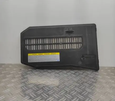 Volkswagen Touareg II Battery box tray cover/lid 7L0864643B