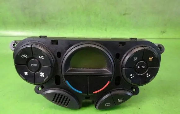 Ford Focus Climate control unit 2S4H18C612BF