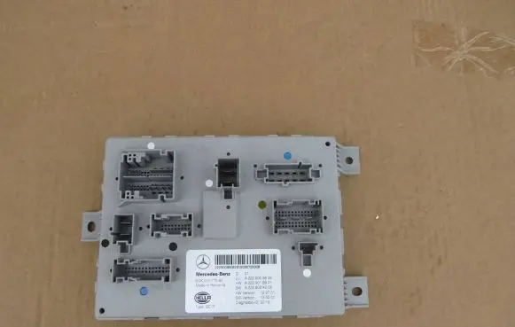 Mercedes-Benz C W205 SAM control unit A2229009608