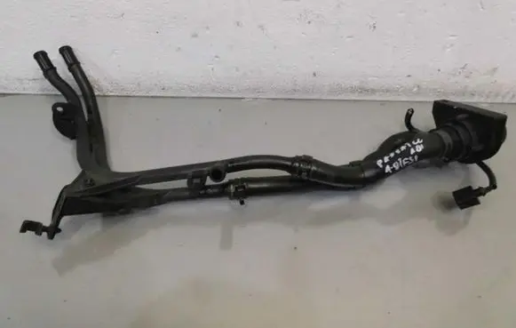 Volkswagen PASSAT CC Engine coolant pipe/hose