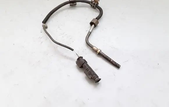 Mercedes-Benz E W212 Exhaust gas temperature sensor A0081532728