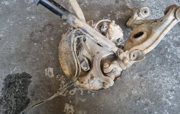 Mercedes-Benz E W210 Front wheel hub spindle knuckle A2102201
