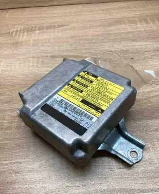 Toyota Avensis T220 Airbag control unit/module 8917005060 204247103