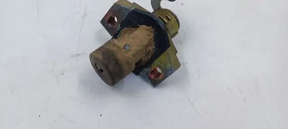 Subaru Outback Tailgate exterior lock 