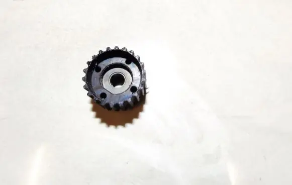 Volkswagen PASSAT B5 Crankshaft pulley 038105263f