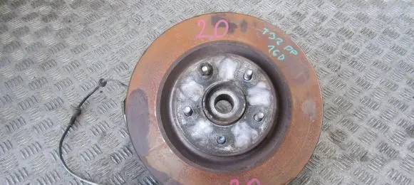 Nissan X-Trail T32 Front wheel hub spindle knuckle