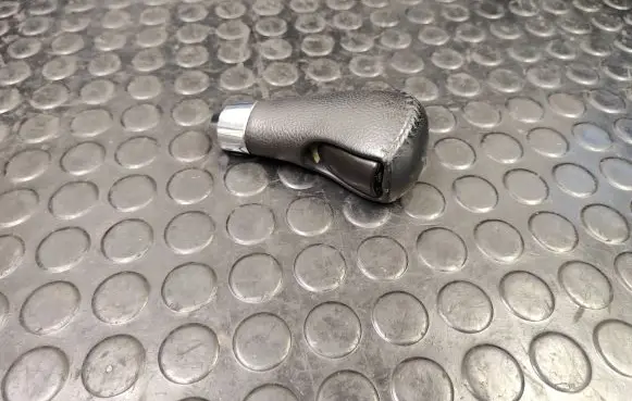 Nissan Murano Z51 Gear lever shifter trim leather/knob