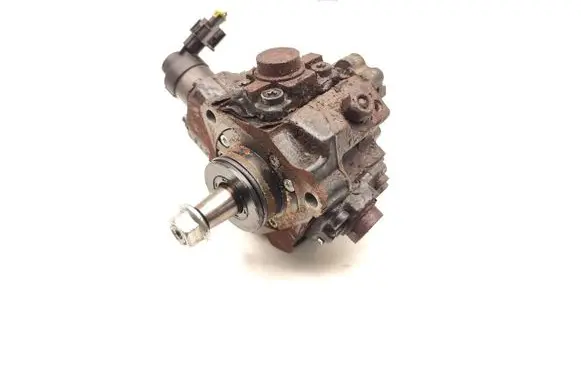 Hyundai i40 Fuel injection high pressure pump 331002A400 0445010124