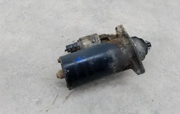 Volkswagen Transporter - Caravelle T4 Starter motor 