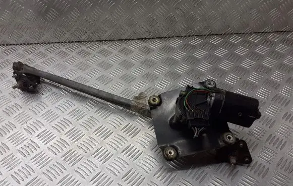 Volvo S40, V40 Front wiper linkage and motor 0390241170