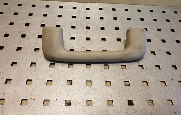Mitsubishi Outlander Front interior roof grab handle