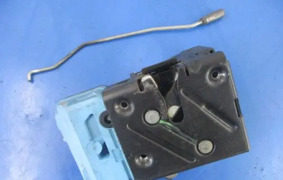 Volvo S60 Front door lock