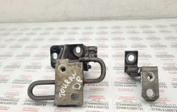 Front door hinge set