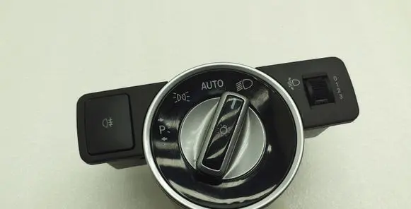 Mercedes-Benz B W246 W242 Light switch A2049053103