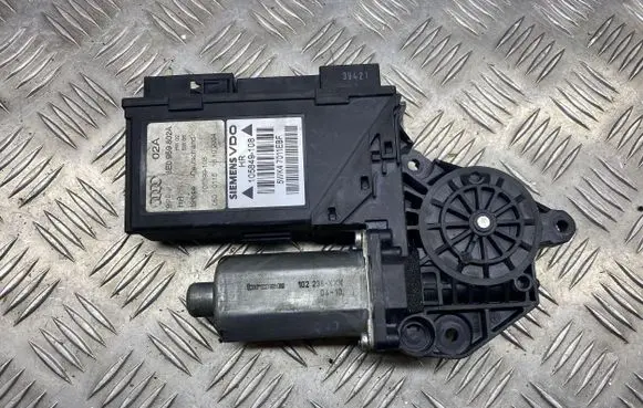 Audi A4 S4 B7 8E 8H Rear door window regulator motor 8E0959802A 18102004 0500116