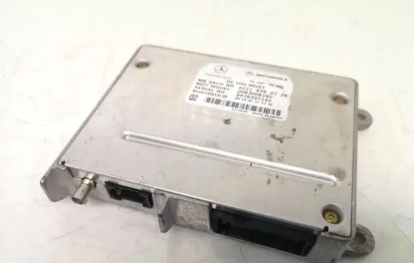 Mercedes-Benz E W211 Bluetooth control unit module A2118702726