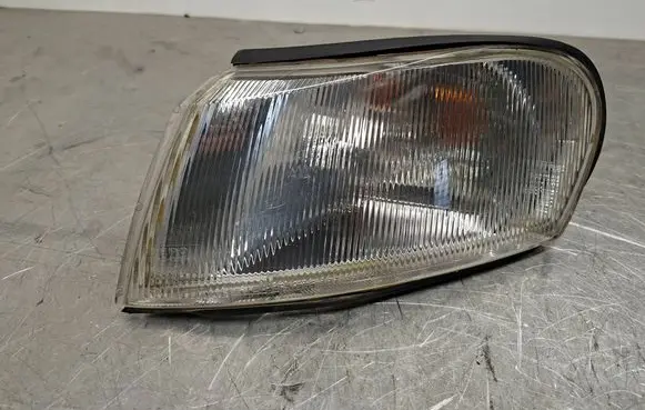 Opel Vectra B Front indicator light 4421503L 014421503LC