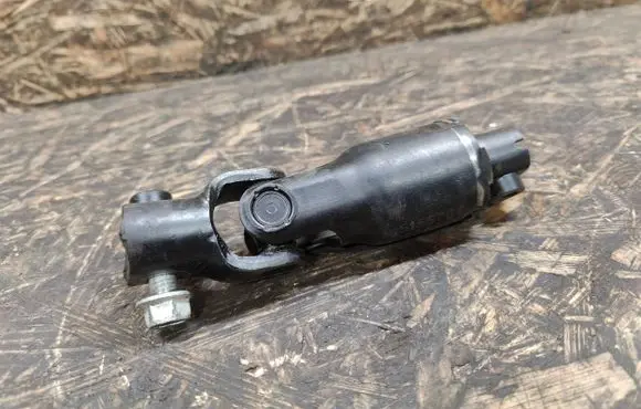 Chevrolet TrailBlazer Steering column universal joint 15155707