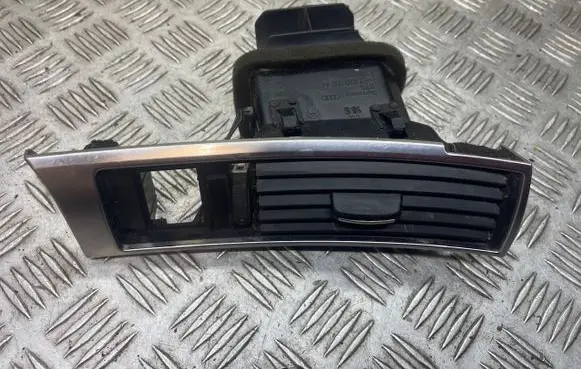 Audi A6 S6 C6 4F Dashboard side air vent grill/cover trim 4F2820902D