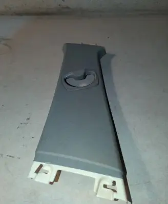 BMW 3 E90 E91 (B) pillar trim (top) 7058335