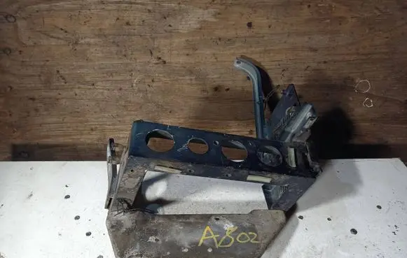 Audi A8 S8 D2 4D Side radiator support slam panel 4D0821137A