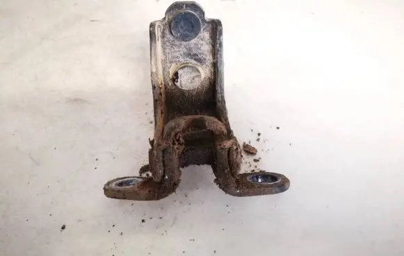 Honda Jazz Rear door lower hinge