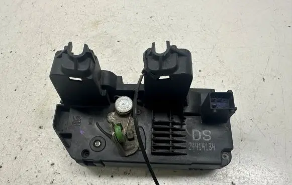 Opel Zafira A Rear door lock 24414134