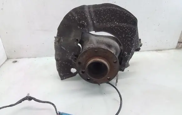 BMW 5 E60 E61 Front wheel hub spindle knuckle