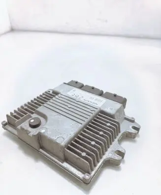Nissan Juke I F15 Engine control unit/module BED305000