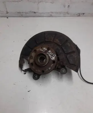 Volkswagen Touran I Front wheel hub