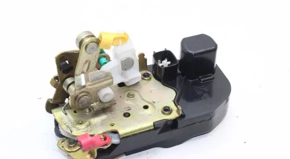Jeep Grand Cherokee (WK) Rear door lock