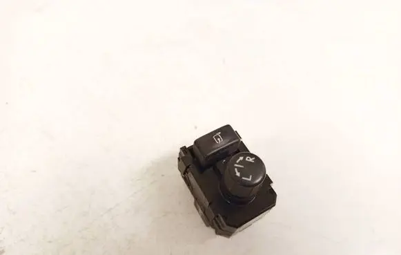 Subaru Outback Wing mirror switch 83061aj000