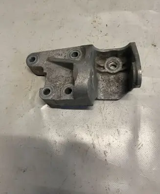 Peugeot 508 Engine mount bracket 9677163980