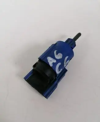 Volkswagen Touran I Brake pedal sensor switch 1J0927189E
