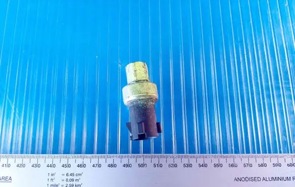Chrysler Voyager Air conditioning (A/C) pressure sensor 2CP551 7277027M