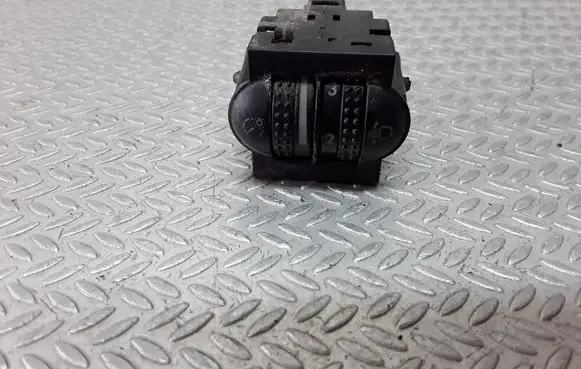 Volkswagen PASSAT B5 Headlight level height control switch
