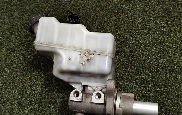Ford Transit Master brake cylinder 0204051174