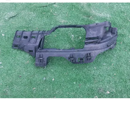 Mercedes-Benz Vito Viano W639 Headlight/headlamp mounting bracket 980506 8027