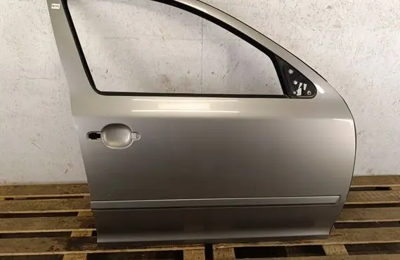 Skoda Octavia Mk2 (1Z) Front door