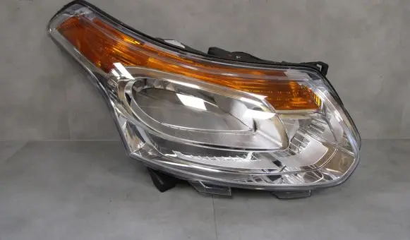 Citroen C3 Picasso Headlight/headlamp 9681806180 1EG00976702
