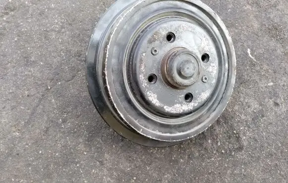 Renault 25 Rear wheel bearing hub 