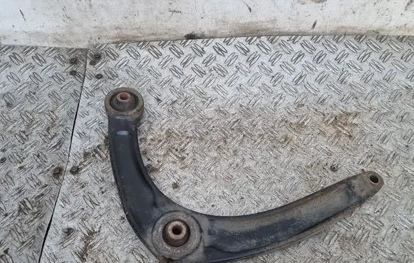 Citroen C4 I Picasso Front lower control arm/wishbone 557451
