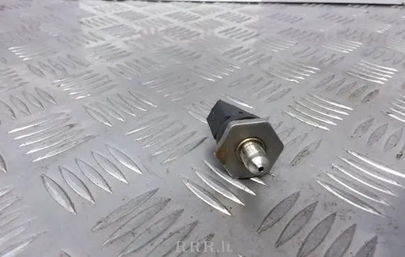 Fuel pressure sensor