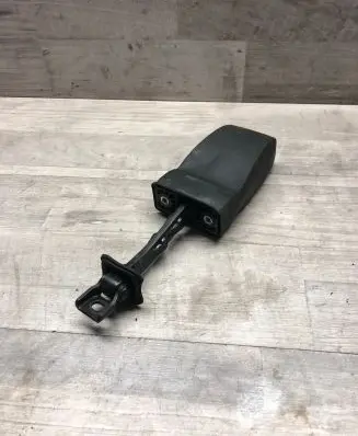 Volkswagen Jetta VI Front door check strap stopper 5N0837267
