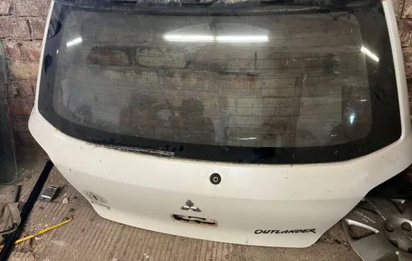 Mitsubishi Outlander Tailgate/trunk/boot lid