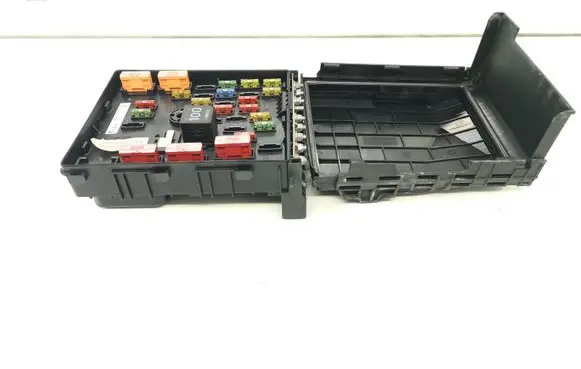 Volkswagen PASSAT B6 Fuse module 3C0937125 1K0937132F 7M0951253A