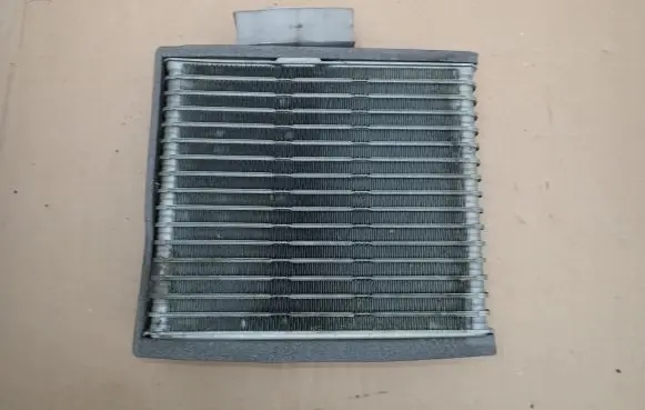 Air conditioning (A/C) radiator (interior)
