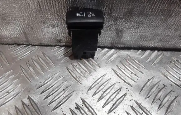 Toyota Avensis Verso Windscreen/window heater switch 156936