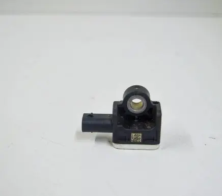 Mercedes-Benz GLE (W166 - C292) Airbag deployment crash/impact sensor A1668210151