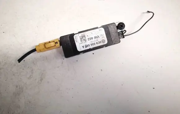 Volkswagen PASSAT B6 Antenna control unit 3c9035552a